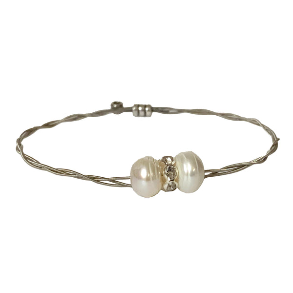 NEW! Women’s Idle Strings Bracelet Dual Freshwater Pearls W/Circle of Rhinestones